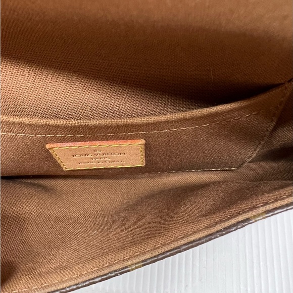 Louis Vuitton Monogram Canvas Pochette Marelle Bag - Picture 4 of 6